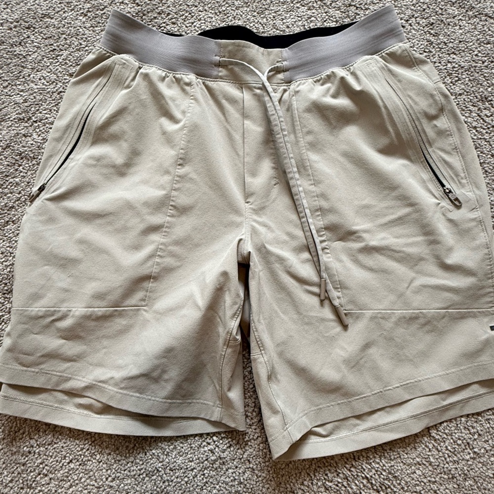 Lululemon -License to train short